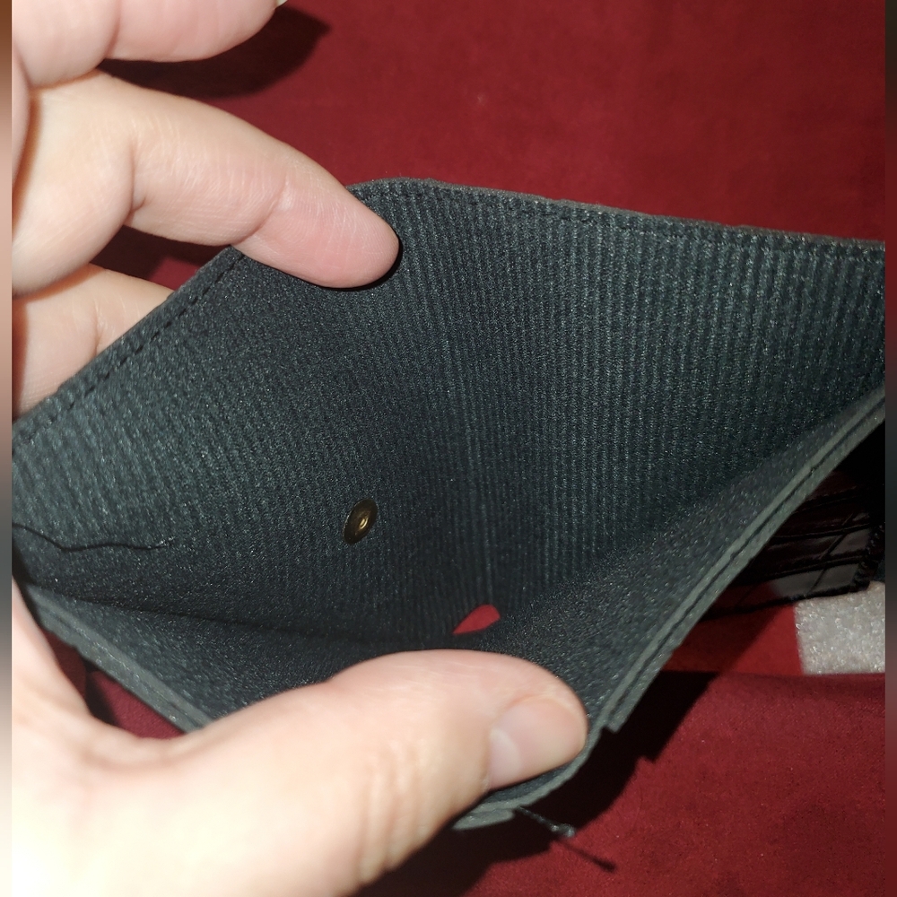 Crocodile Embossed Small Flap Wallet - Picture 9 of 10